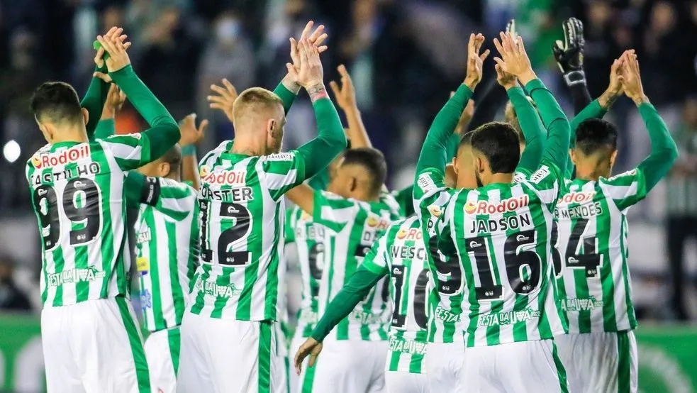 null Jogadores do Juventude em campo comemorando